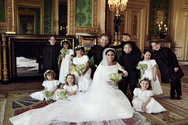 Pangeran Harry dan Meghan Berterima Kasih Kepada Tamu Pernikahan Perajaan